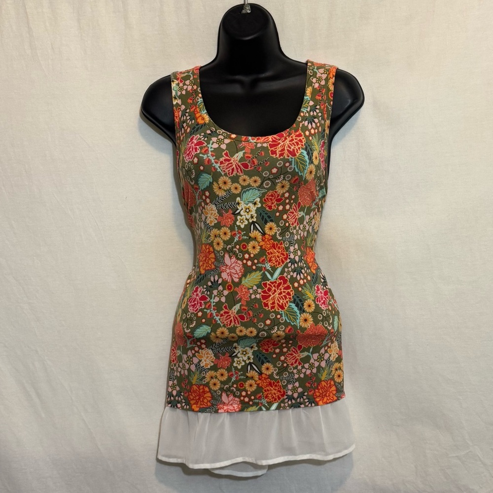 D-75 Matilda Jane Green Orange & Cream Floral Sleeveless Pullover Blouse Size‎ S